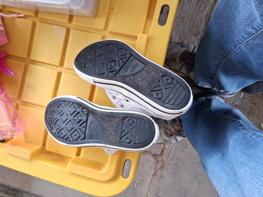 White converse