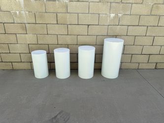 NEW Round Cylinder Pedestal Stands Set Of 4 for Cake Dessert, Flower, & Ornament - Party Display