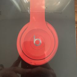 Beats Solo 3 Red Edition (new)