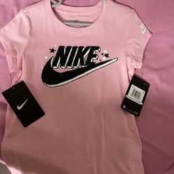 Nike Shirts 👚 & Puma Shorts 🩳 