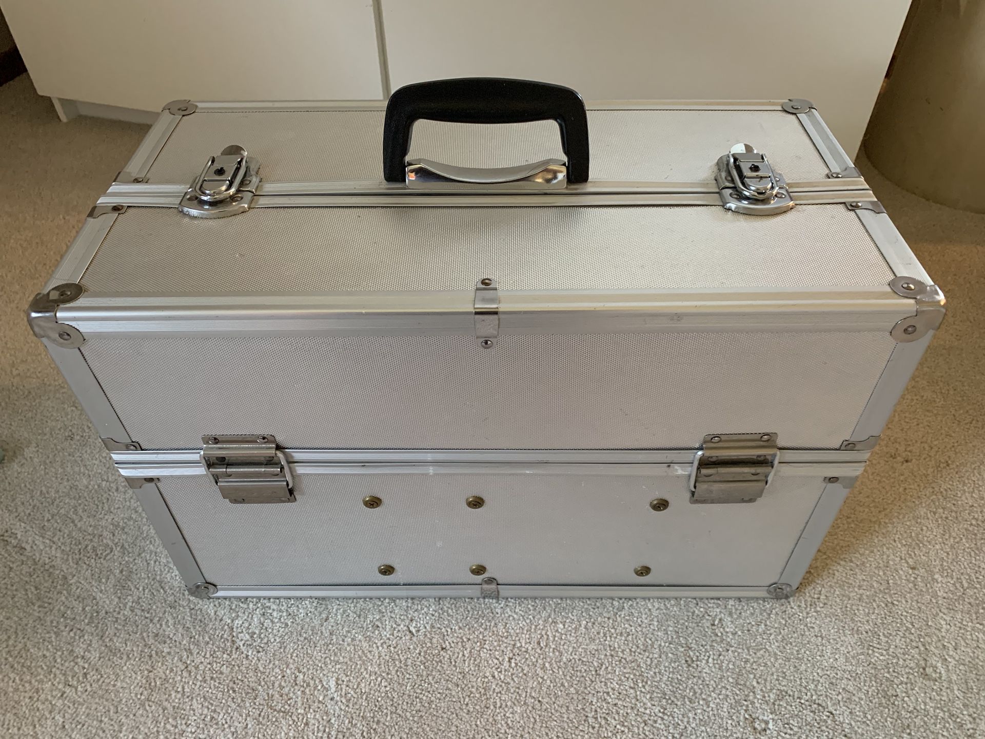 Large Heavy Duty Metal Carrying Case - Individual Compartments