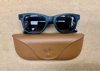 Meta Rayban Glasses AI smart powered eyewear sunglasses sunglass wayfarer 1st gen camera cam record video ear speaker microphone mic hands-free photo