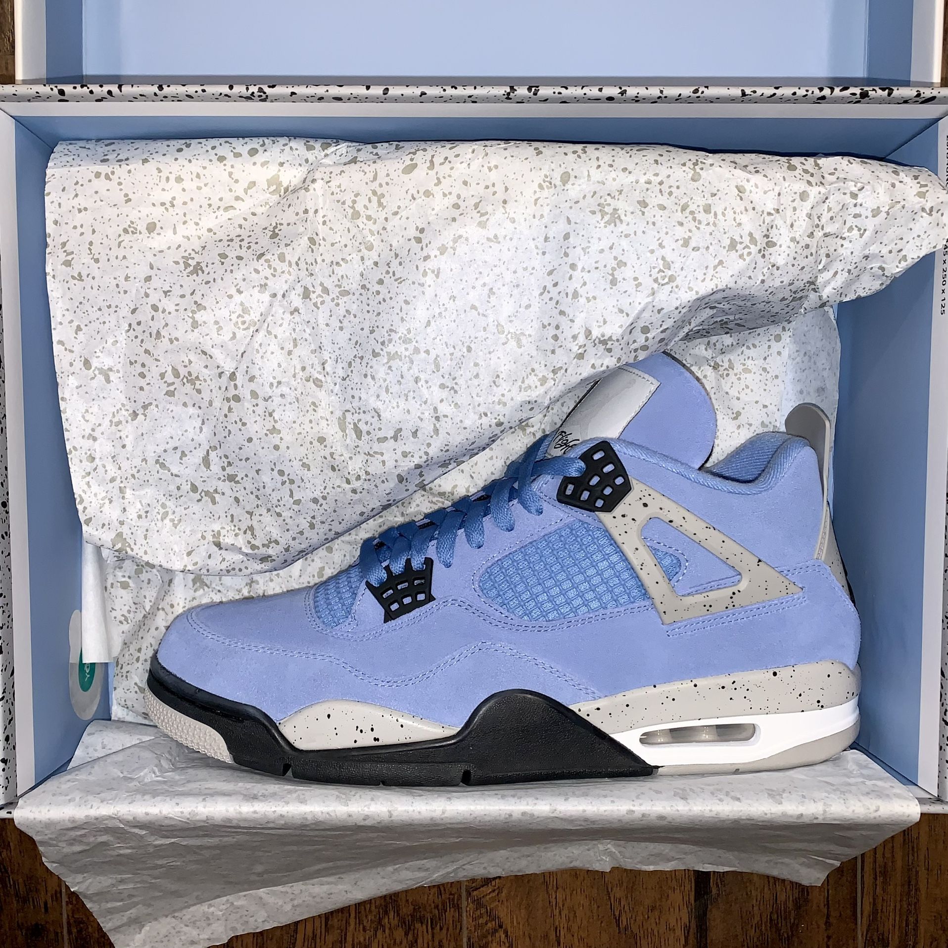 Jordan 4 university blue size 11 Jordan 4 Retro University Blue Air Jordan | Mercari main image 3