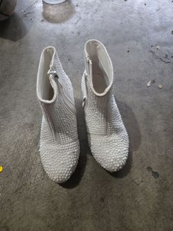 Girls boots