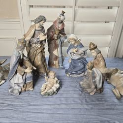 Lladro 8 pc. 12"+ Nativity Set