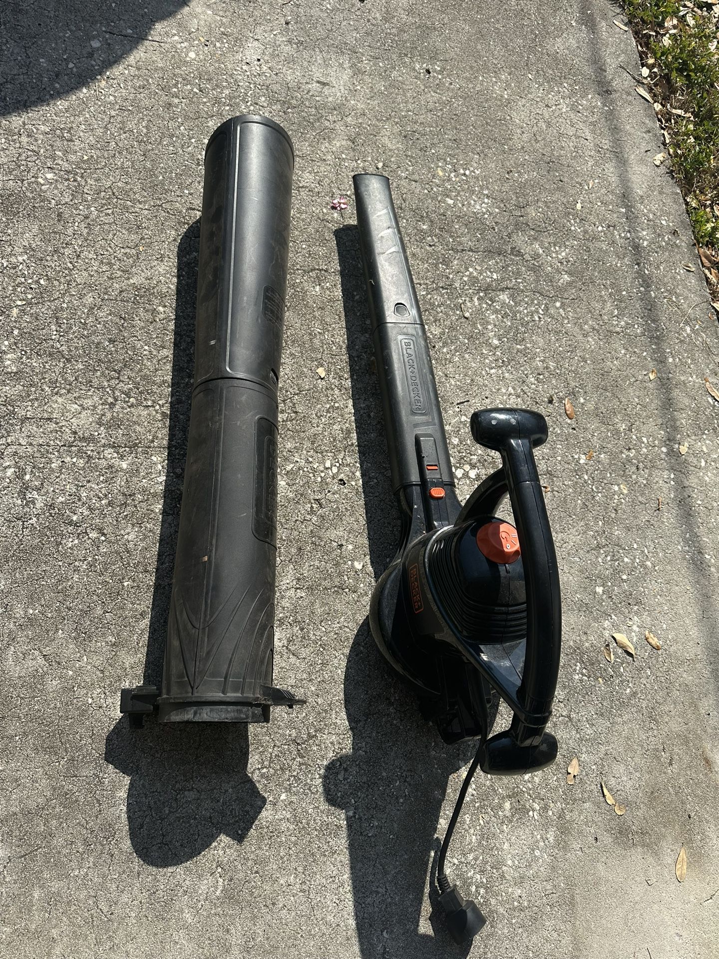 Black + Decker Leaf Blower