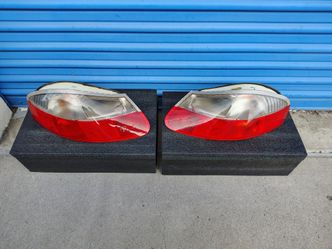 Porsche Chayanne 2004 rear lights original garage kept *like new good working lexcellent condition