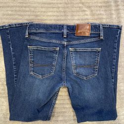 Hollister Slim Straight Jeans—