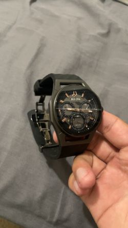 Bulova watch(no box)