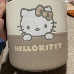 Hello Kitty Planter 