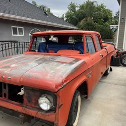 1968 dodge sweptline crew cab