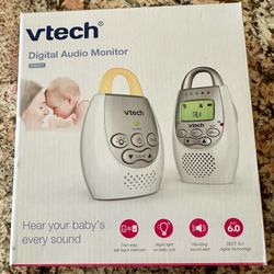 VTech DM221 Audio Baby or Elder 2way Monitor with up to 1,000 ft of Range White & Silver