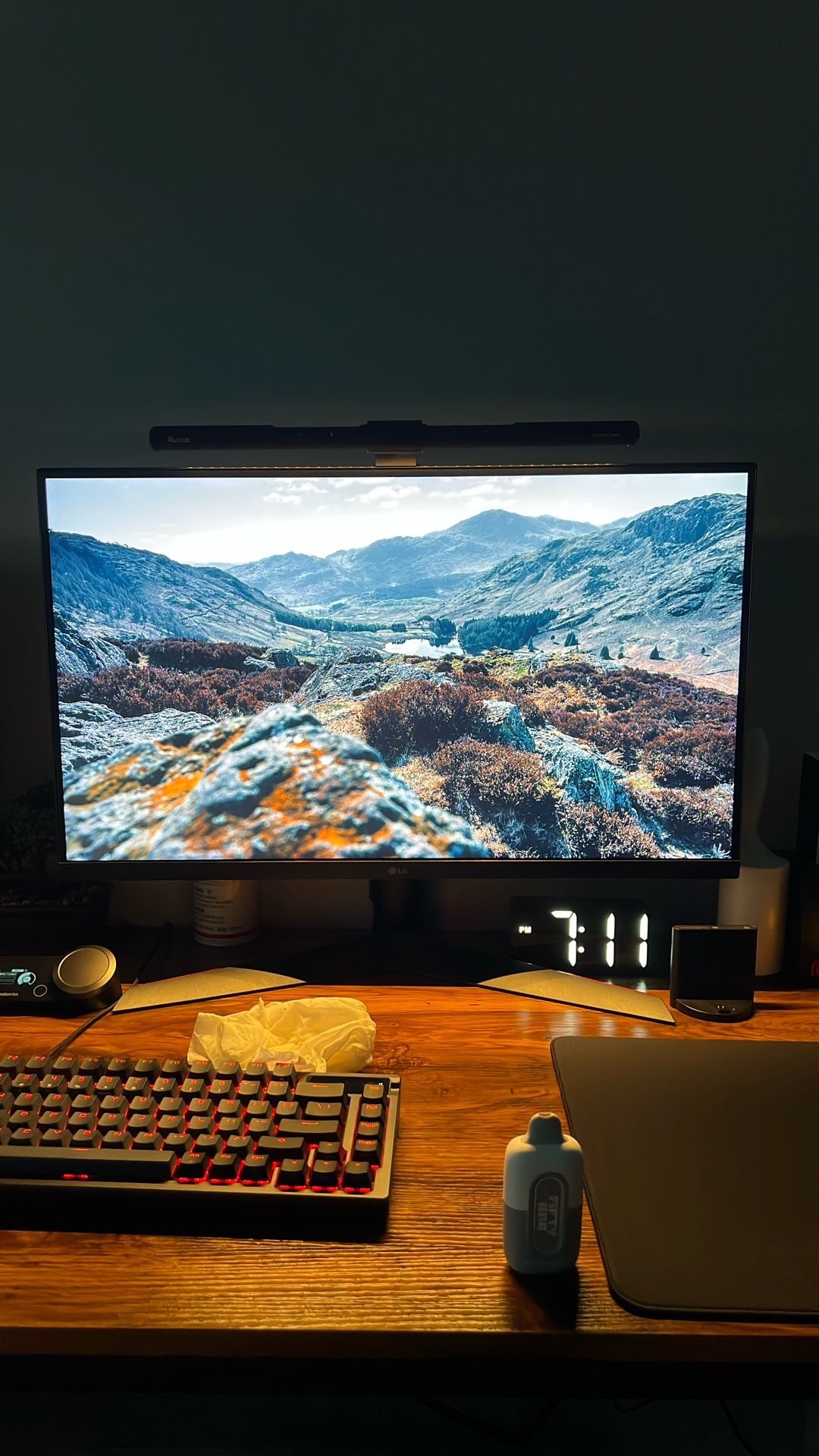 LG UltraGear QHD 27-Inch 144hz Gaming Monitor