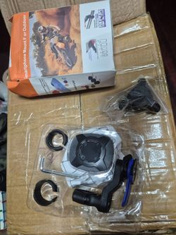 Quad lock style phone mount with vibration dampener
