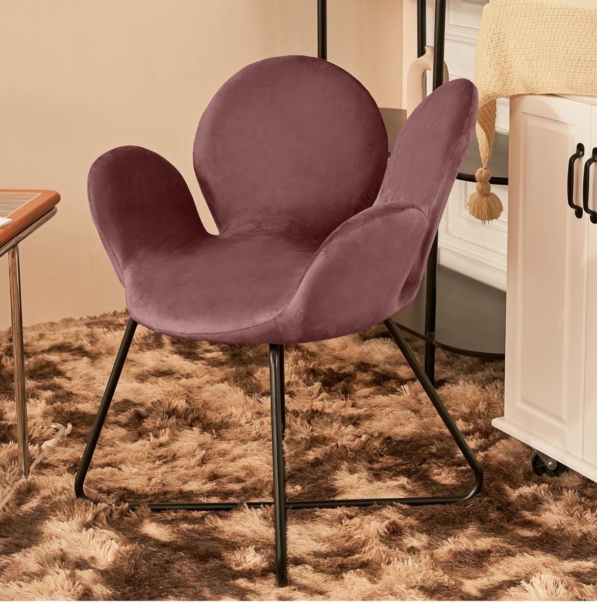 Velvet Fabic Accent Chair,Upholstered Vanity Chair,Flower Shape Living Room Chair for Girls Women(Burgundy)