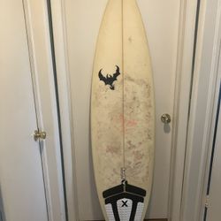 6’2 Bat Surfboard