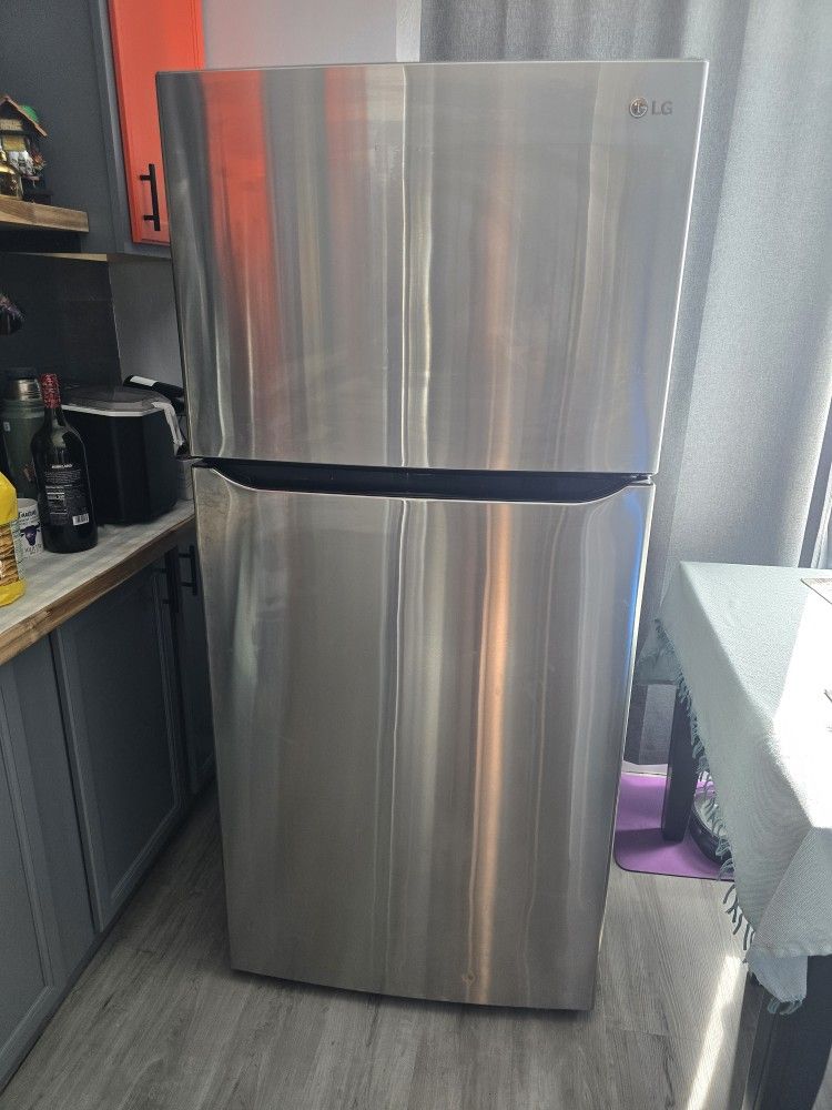 LG Refrigerator