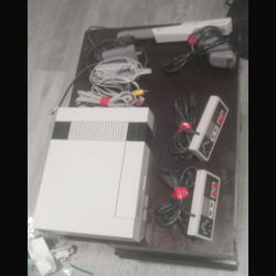 1985 Nintendo NES 001