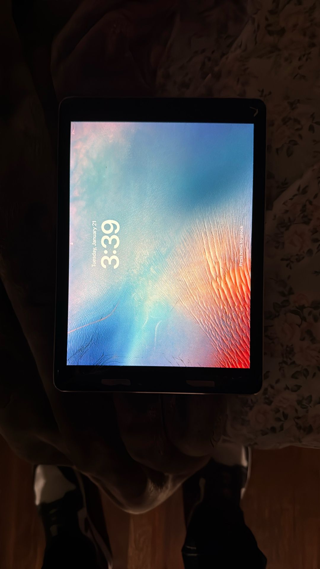 Broken Ipad Locked 40$