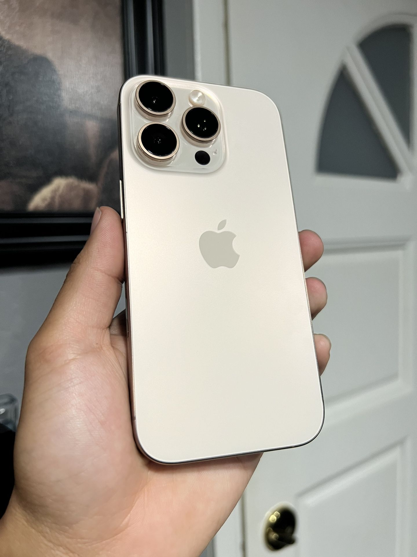 iPhone 16 Pro Unlocked