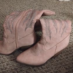 Boots (New).   Powder Pink