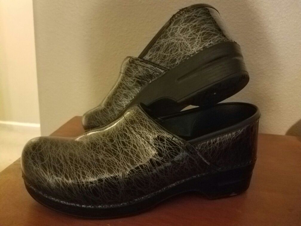 Dansko nursing shoes