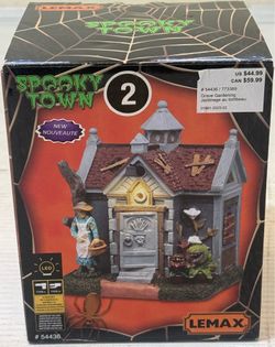 Lemax Spooky Town Halloween Village Grave Gardening 54436 Man Eating Venus Fly