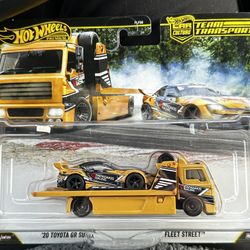 HOT WHEELS: Supra Team Transport