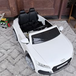 Audi V12 Childs electric car