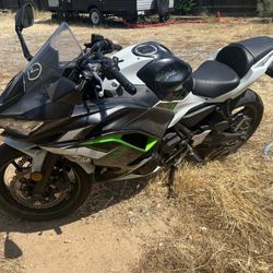 2022 Kawasaki Ninja EX 650