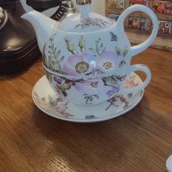 Tea Pot With Cup