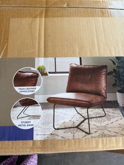 Two Pillow chair / Sillas