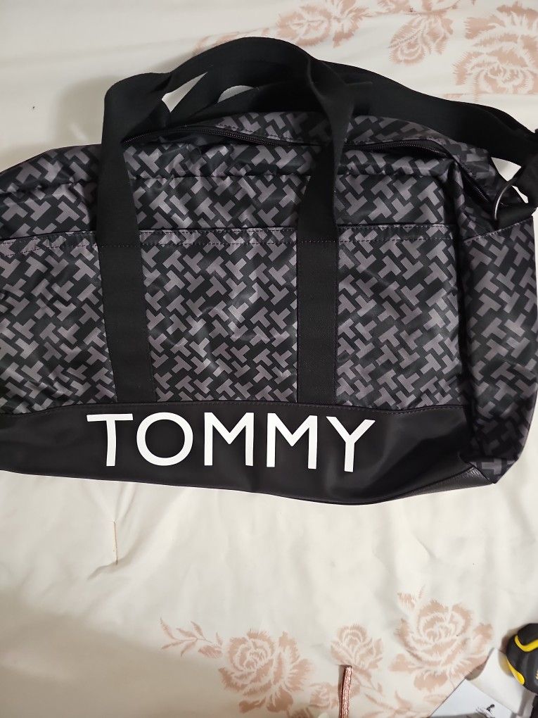 Tommy Hilfiger Tote