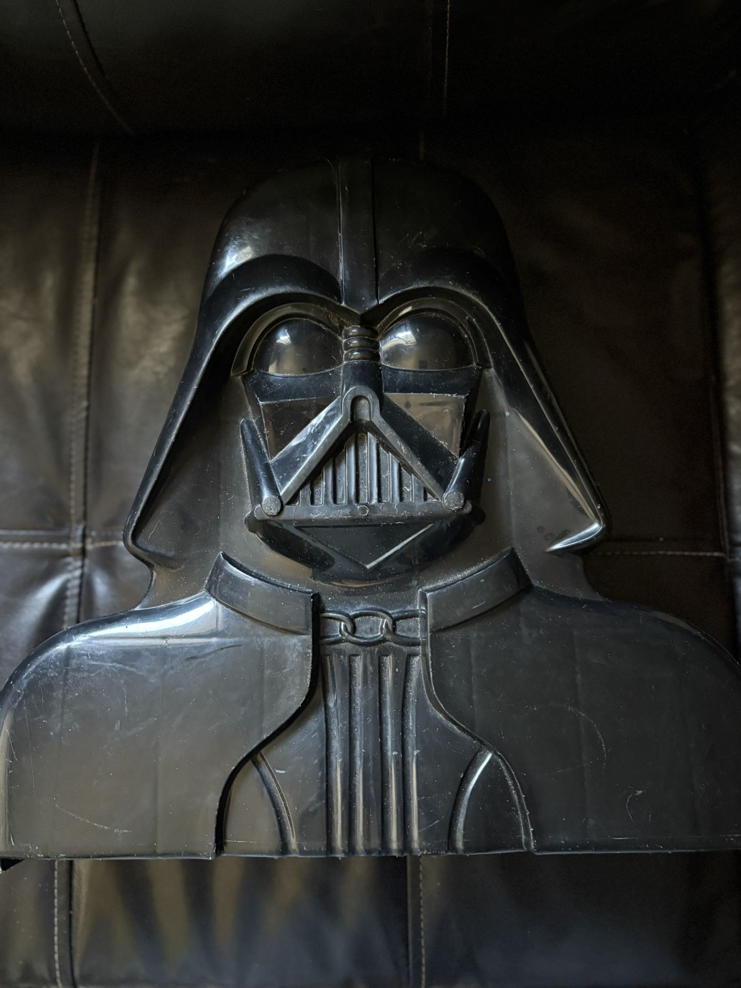 Vintage Starwars Case, Figure, And Extras.