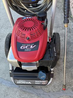Honda Pressure Washer 2700psi Perfectly Working Condition Tested Before Buy It. 220$$ Cash