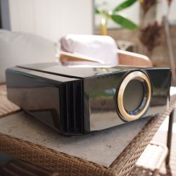 JVC DLA-RS600 4K-e Home Theater Projector
