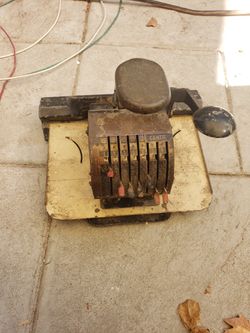 Antique pricing machine