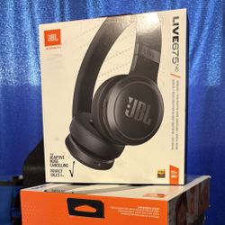 JBL by Harman Live (675nc) Wireless Bluetooth Headphones- Adaptive Noice Canceling- Wireless Built In
