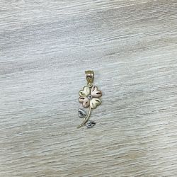 14K Tri-Color Flower Pendant