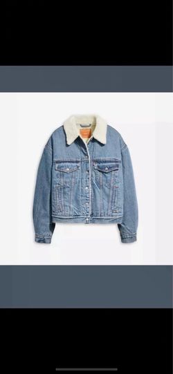 Brand new with tags womens Levi’s Sherpa jacket Size large