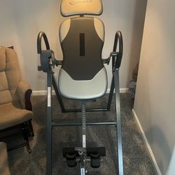 Inversion Table With Locking Degrees To Stretch