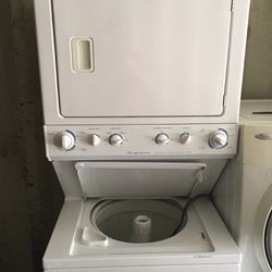 FRIGIDAIRE STACKABLE COMBO WASHER DRYER WORKS PERFECT CLEAN BIG 27" WIDE