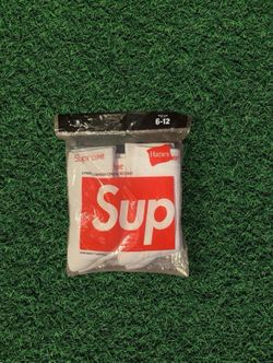 Supreme socks
