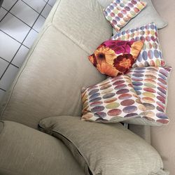 Sofá And Chair 