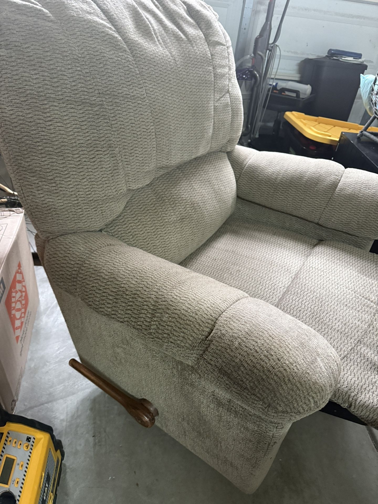 Lazyboy recliner