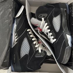 Air Jordan 5 Retro OG 'Black Metallic Reimagined'