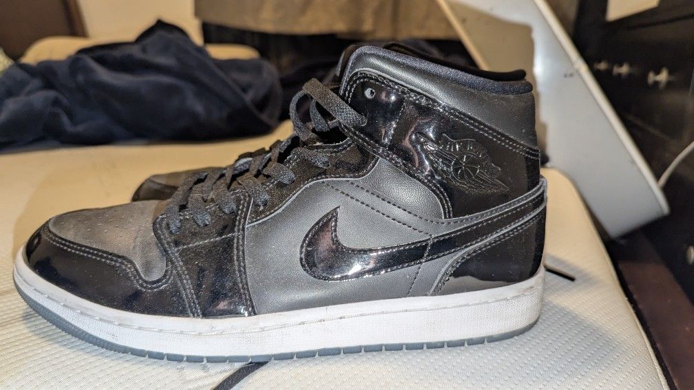 Nike Air Jordan 1 Space Jam Shoes (Men's 10)