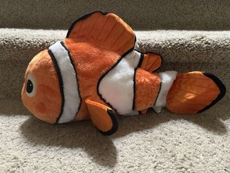 Disney Store Finding Nemo Plush 18”