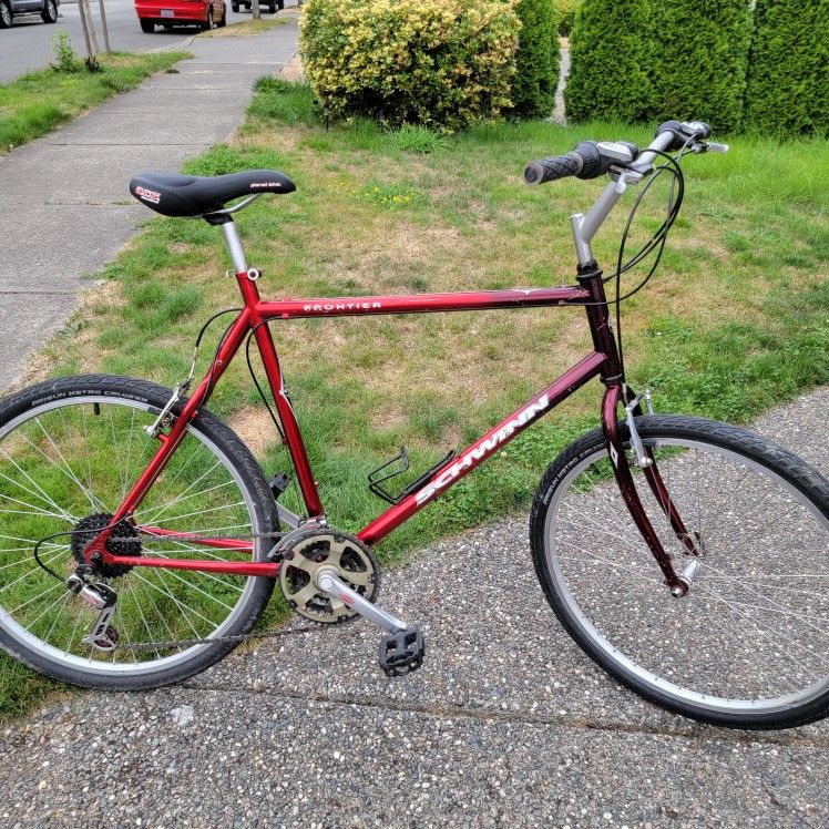 SCHWINN FRONTIER BIKE 