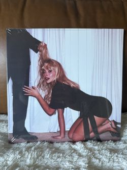 SIGNED/SEALED - Sabrina Carpenter Man's Best Friend Standard LP - In hand!!